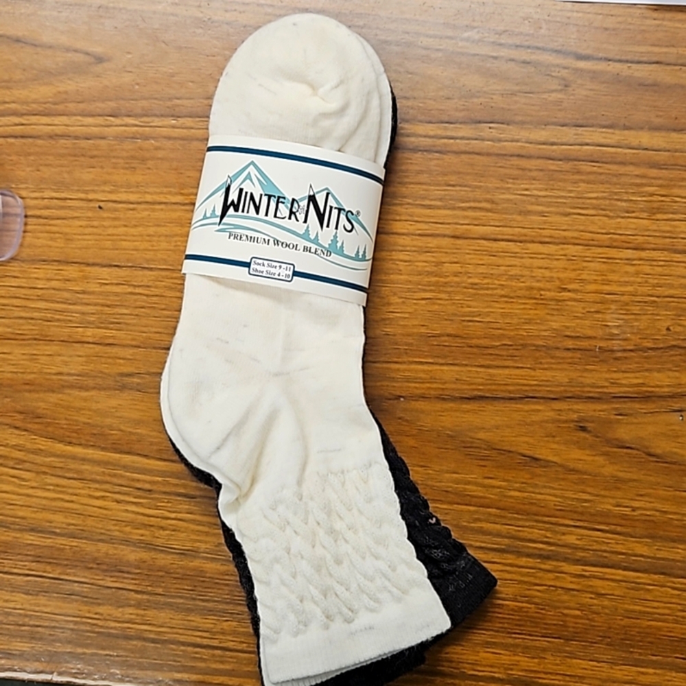 Ladies wool socks
